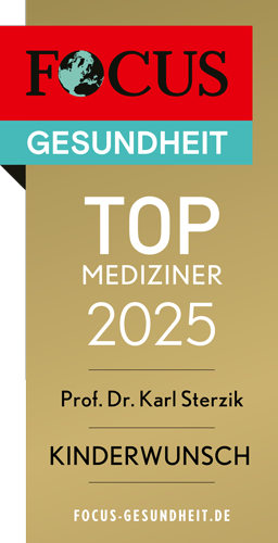 Auszeichnungssiegel des Magazins FOCUS GESUNDHEIT für Prof. Dr. Karl Sterzik von Next Fertility Ulm als einer der 'Top-Mediziner 2025' im Bereich Kinderwunsch
